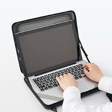 無印良品 開閉式PCバッグ（黒）