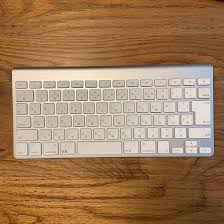 Apple純正ワイヤレス日本語キーボードA1314